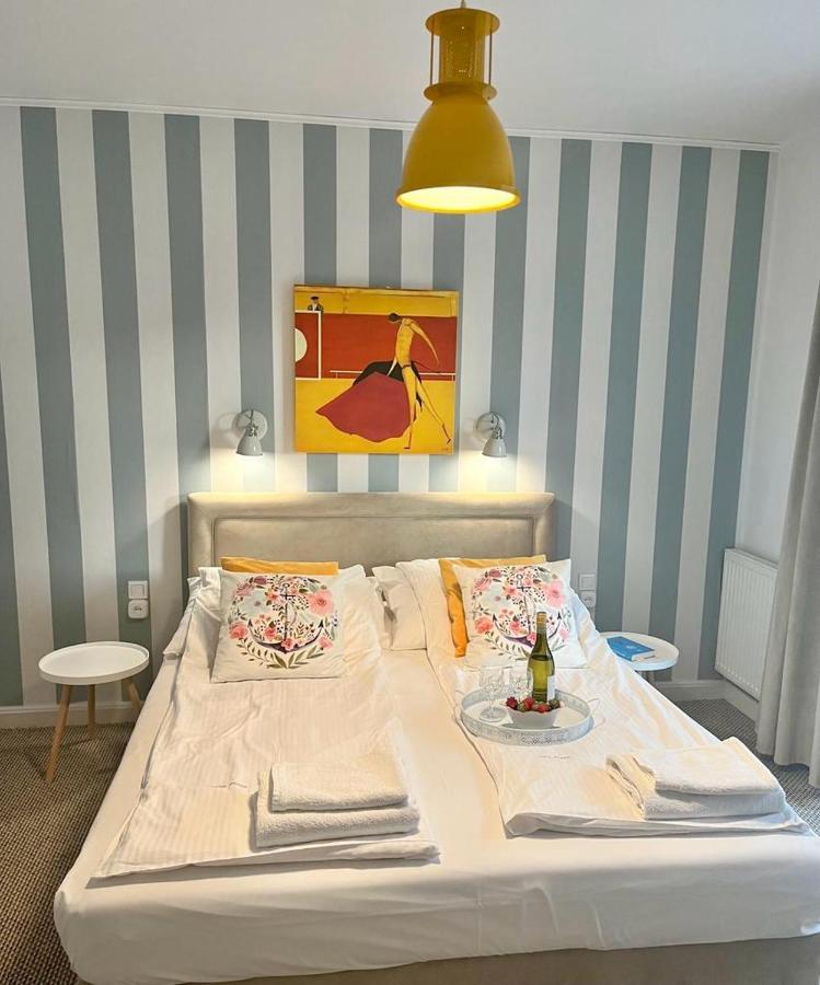 Pokoje Goscinne Villa Plaza รูเชียนา-นิดา ภายนอก รูปภาพ